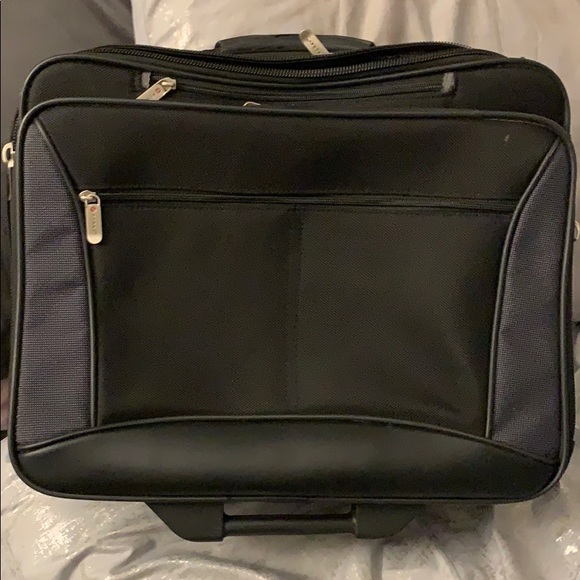 foray briefcase